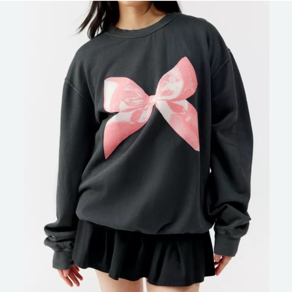 Urban Outfitters Black Sweatshirt with Pink Bow - Picture 2 of 11